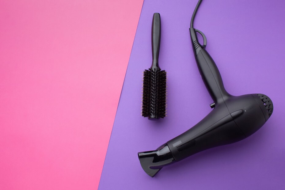 Foriu te recomienda usar protector para el cabello antes de secartelo.